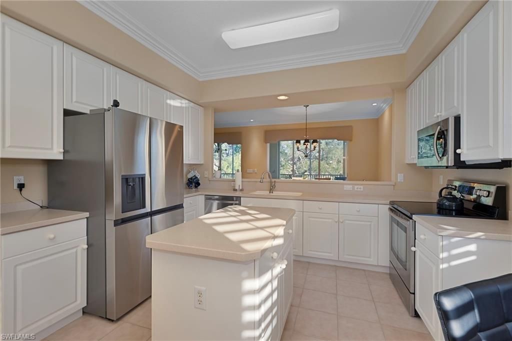 642 Vintage Reserve Cir, Unit 3D, Naples, FL 34119 Photo