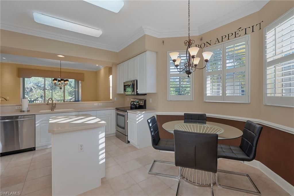 642 Vintage Reserve Cir, Unit 3D, Naples, FL 34119 Photo