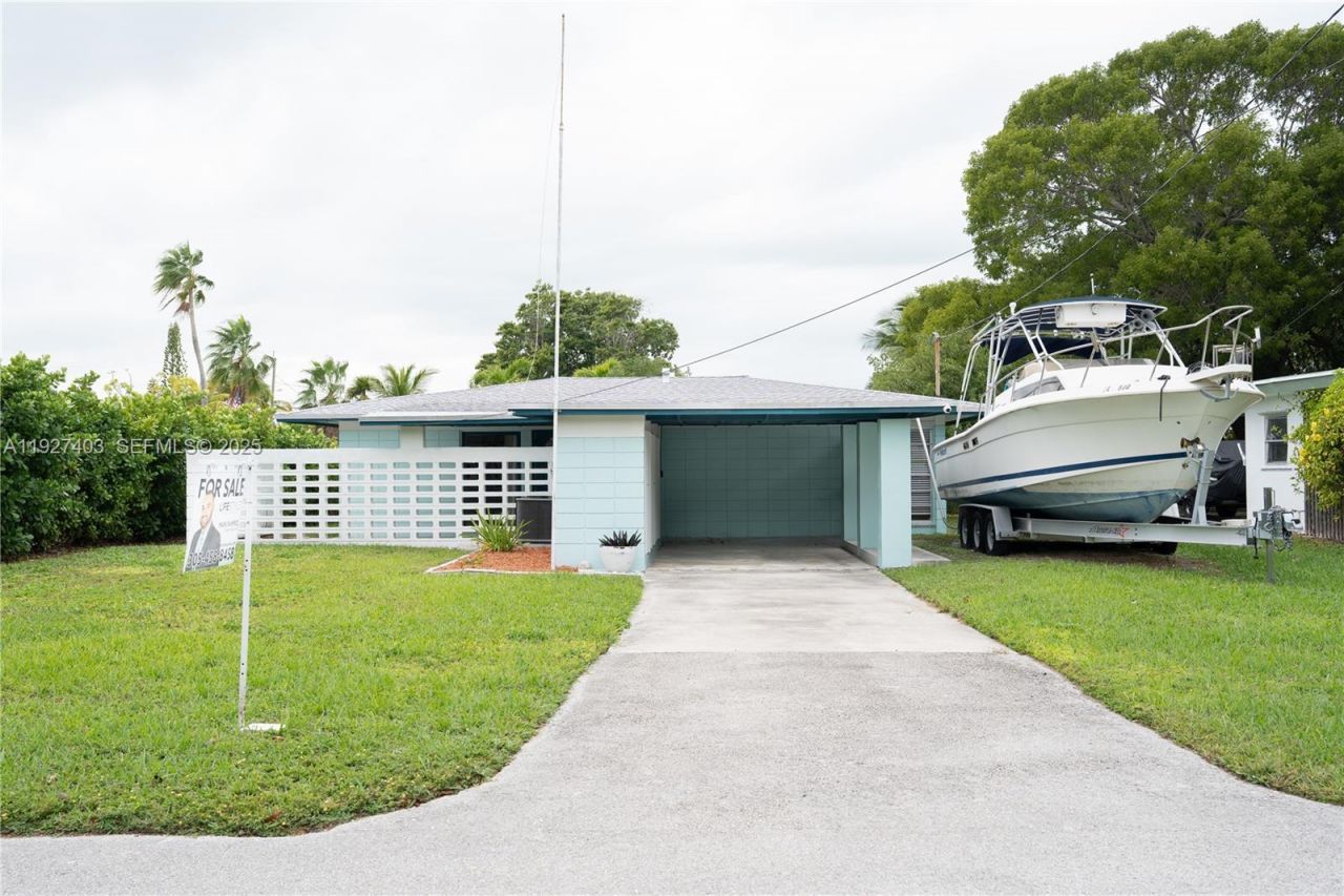 1403 Grouper Dr, Marathon, FL 33050 Photo