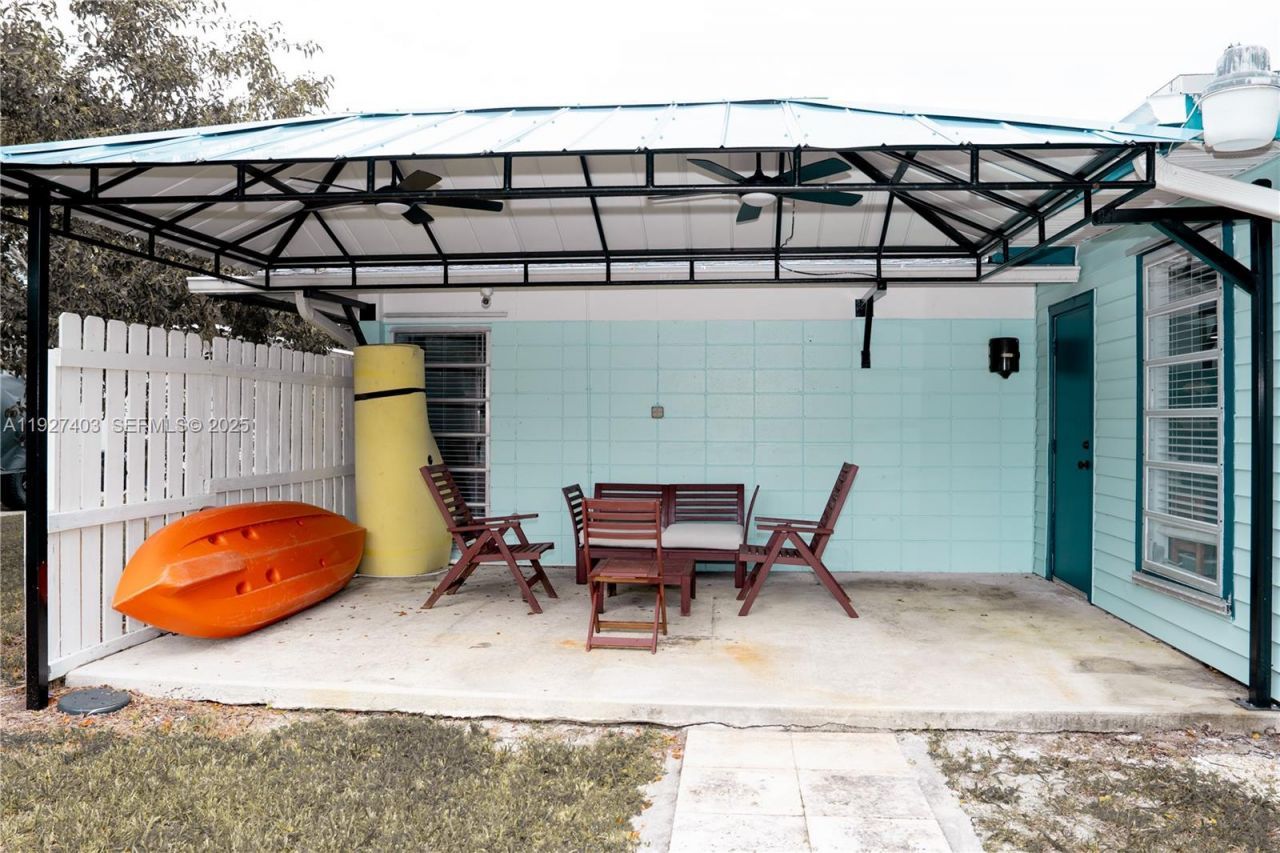 1403 Grouper Dr, Marathon, FL 33050 Photo