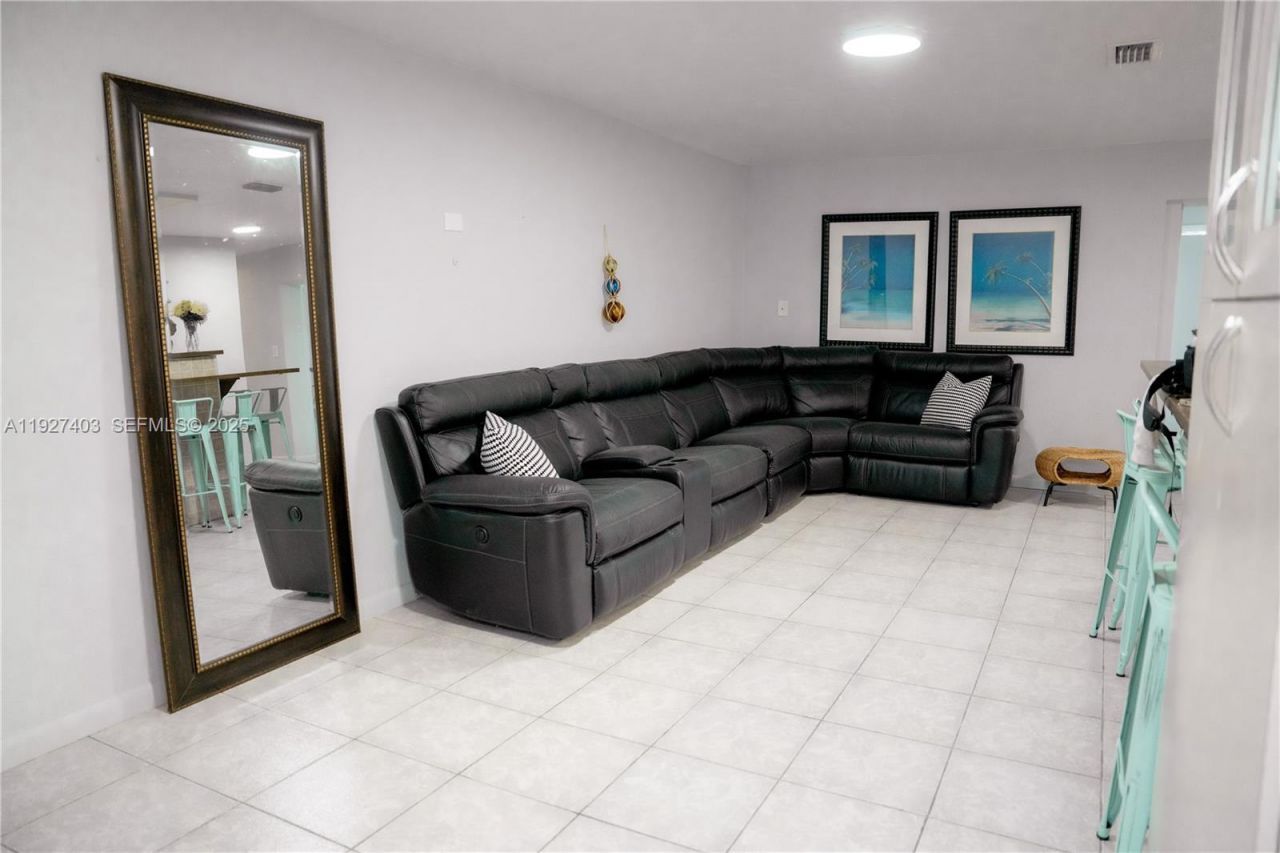 1403 Grouper Dr, Marathon, FL 33050 Photo