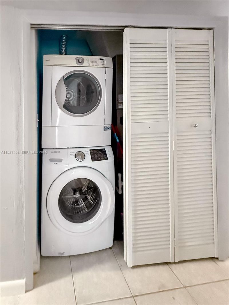 1403 Grouper Dr, Marathon, FL 33050 Photo