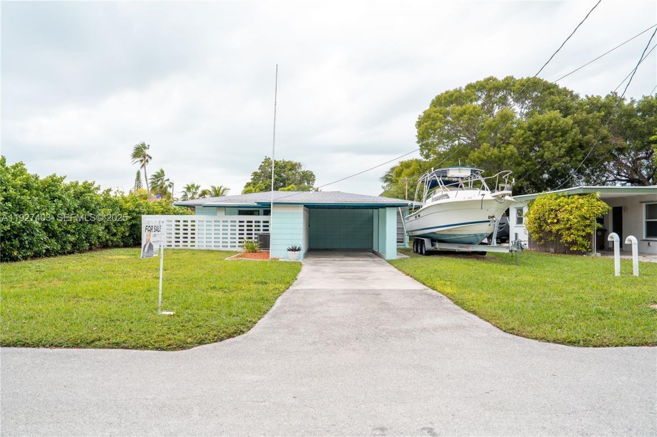 1403 Grouper Dr, Marathon, FL 33050 Photo