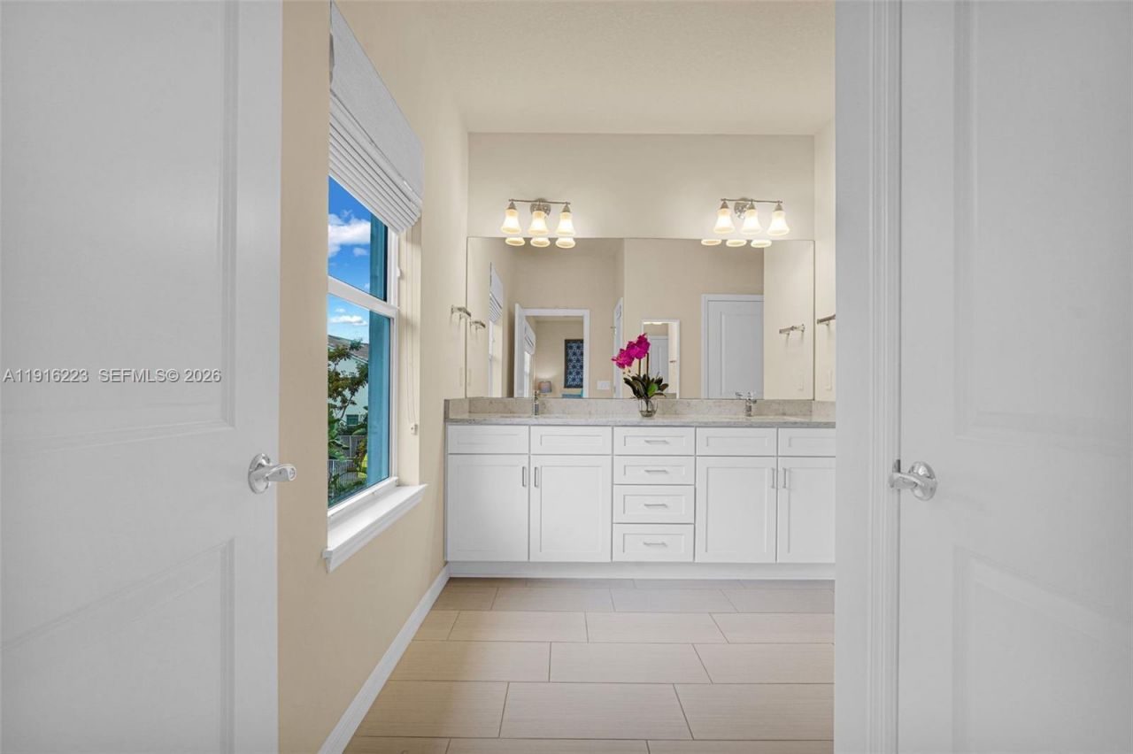 3936 Mahogany Ln, Hollywood, FL 33021 Photo