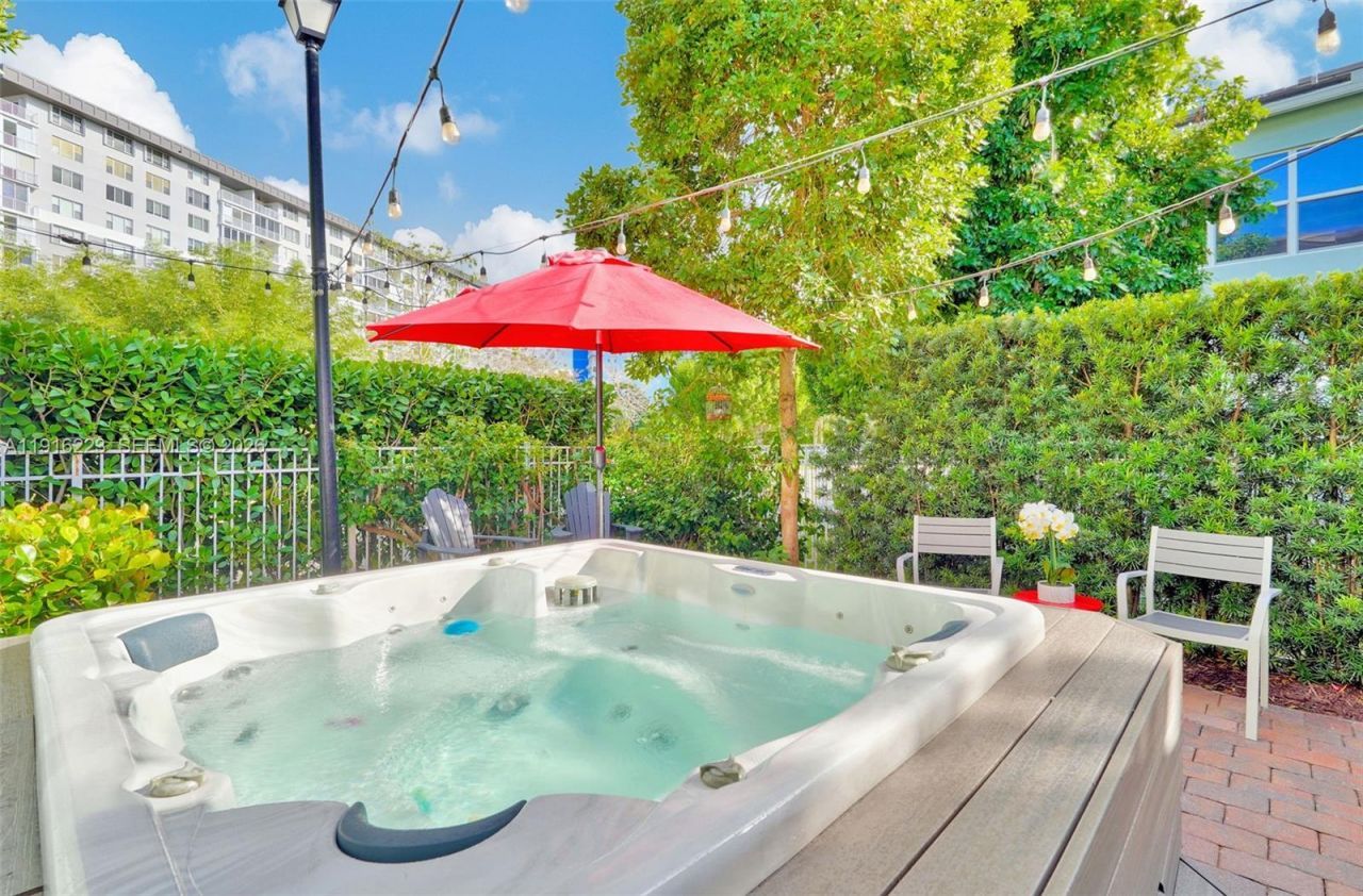 3936 Mahogany Ln, Hollywood, FL 33021 Photo