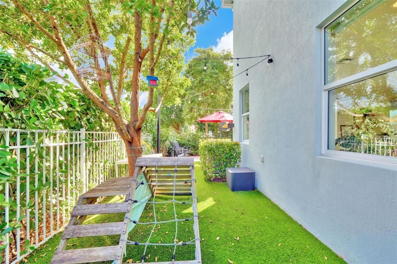 3936 Mahogany Ln, Hollywood, FL 33021 Photo