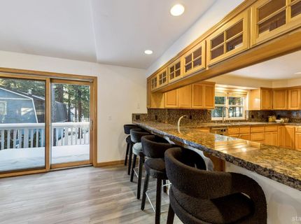 926 Tanglewood Drive, South Lake Tahoe, CA 96150 Photo
