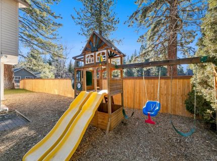 926 Tanglewood Drive, South Lake Tahoe, CA 96150 Photo