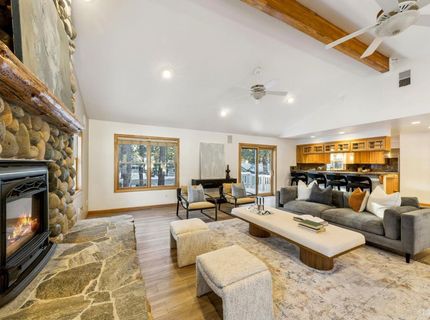 926 Tanglewood Drive, South Lake Tahoe, CA 96150 Photo