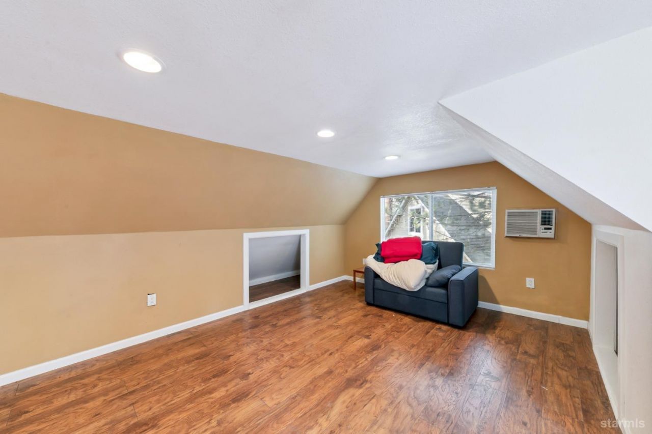 2265 Arizona Avenue, South Lake Tahoe, CA 96150 Photo