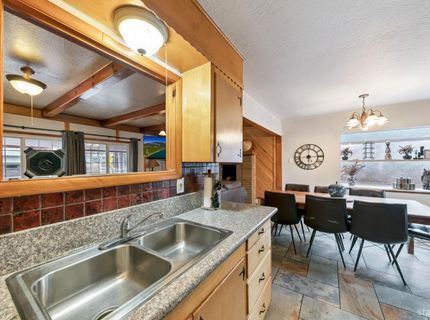 2265 Arizona Avenue, South Lake Tahoe, CA 96150 Photo