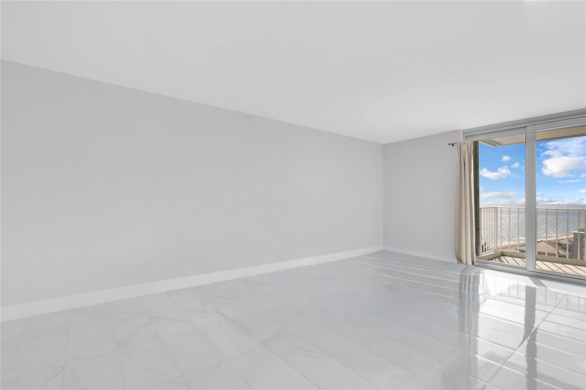 1010 S Ocean Boulevard, Unit 1704, Pompano Beach, FL 33062 Photo