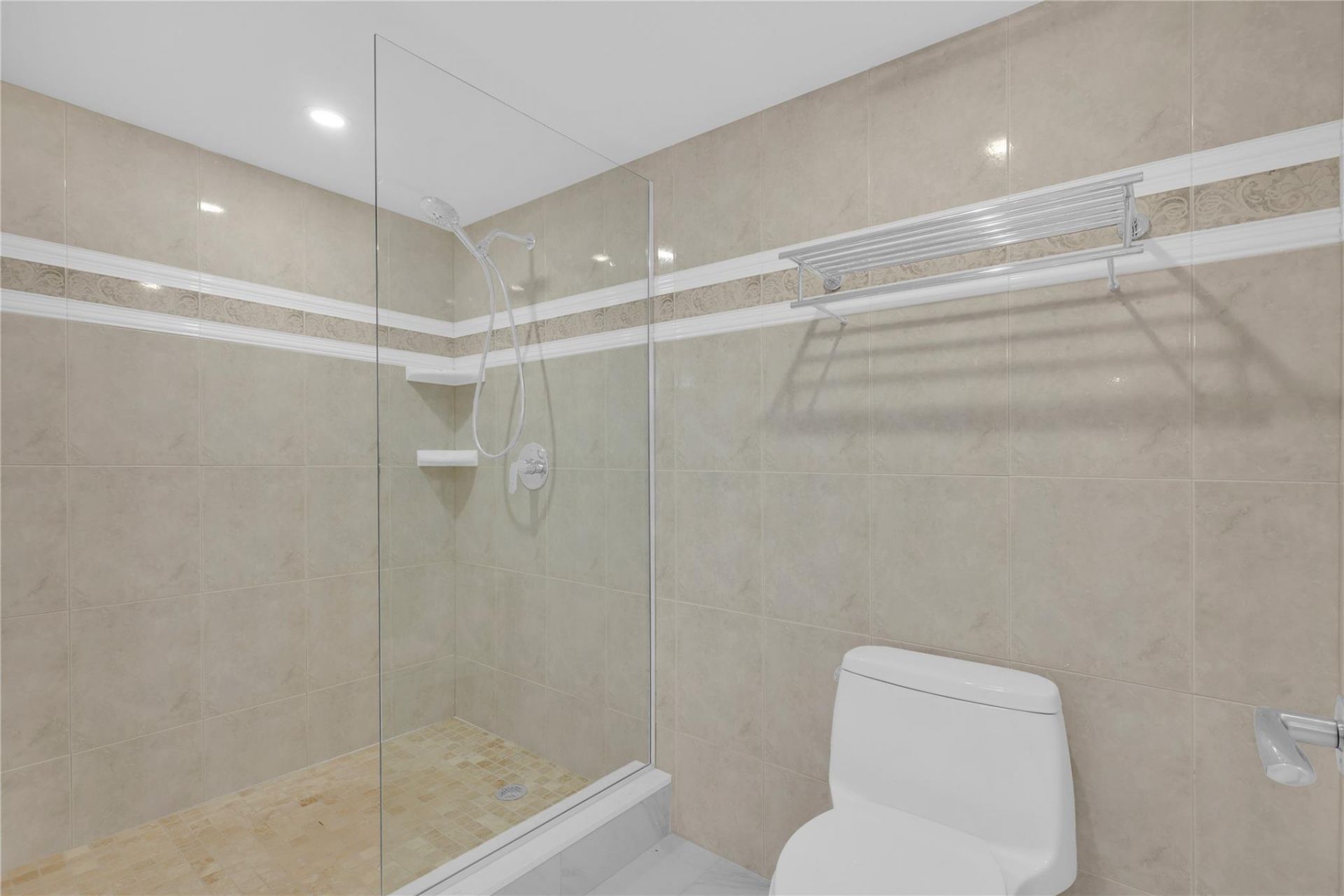 1010 S Ocean Boulevard, Unit 1704, Pompano Beach, FL 33062 Photo