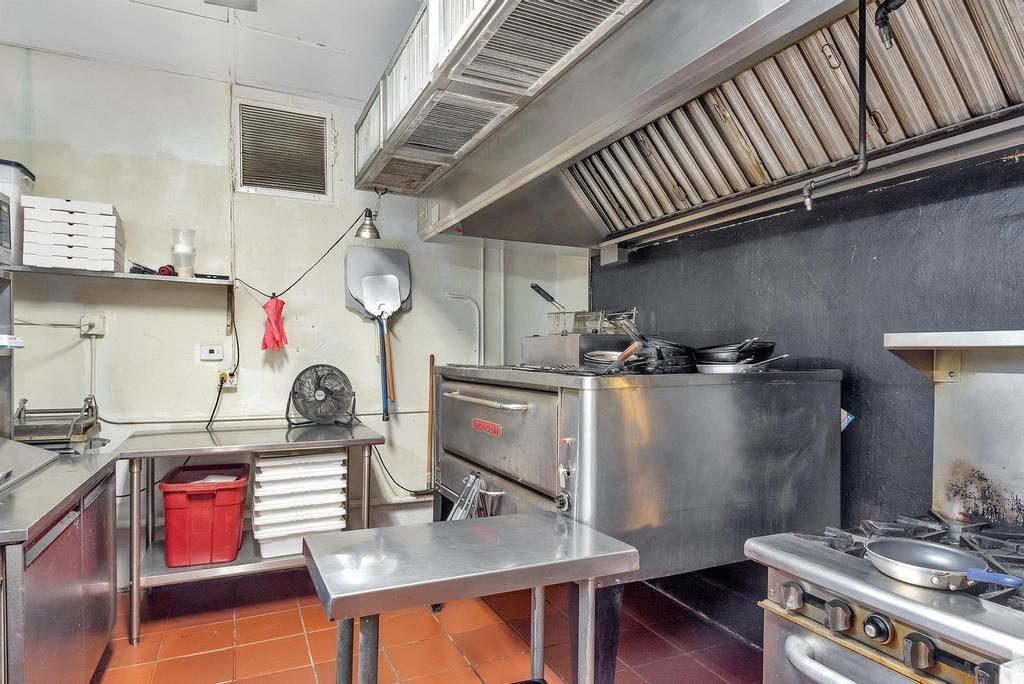 830 N Dixie Highway, Lake Worth Beach, FL 33460 Photo