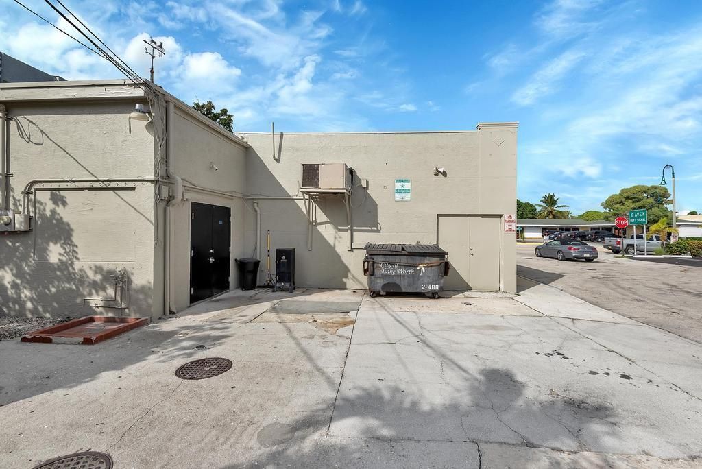 830 N Dixie Highway, Lake Worth Beach, FL 33460 Photo