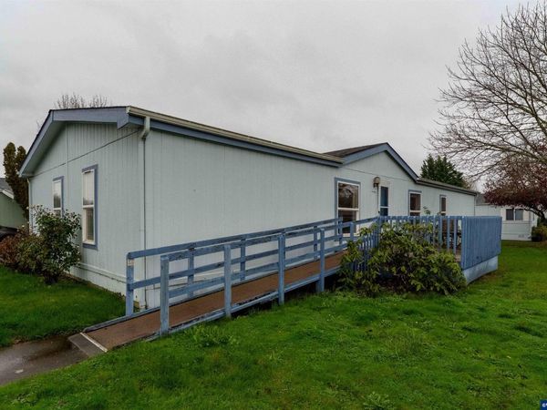 1284 N 19th #92 St, Philomath, OR 97370