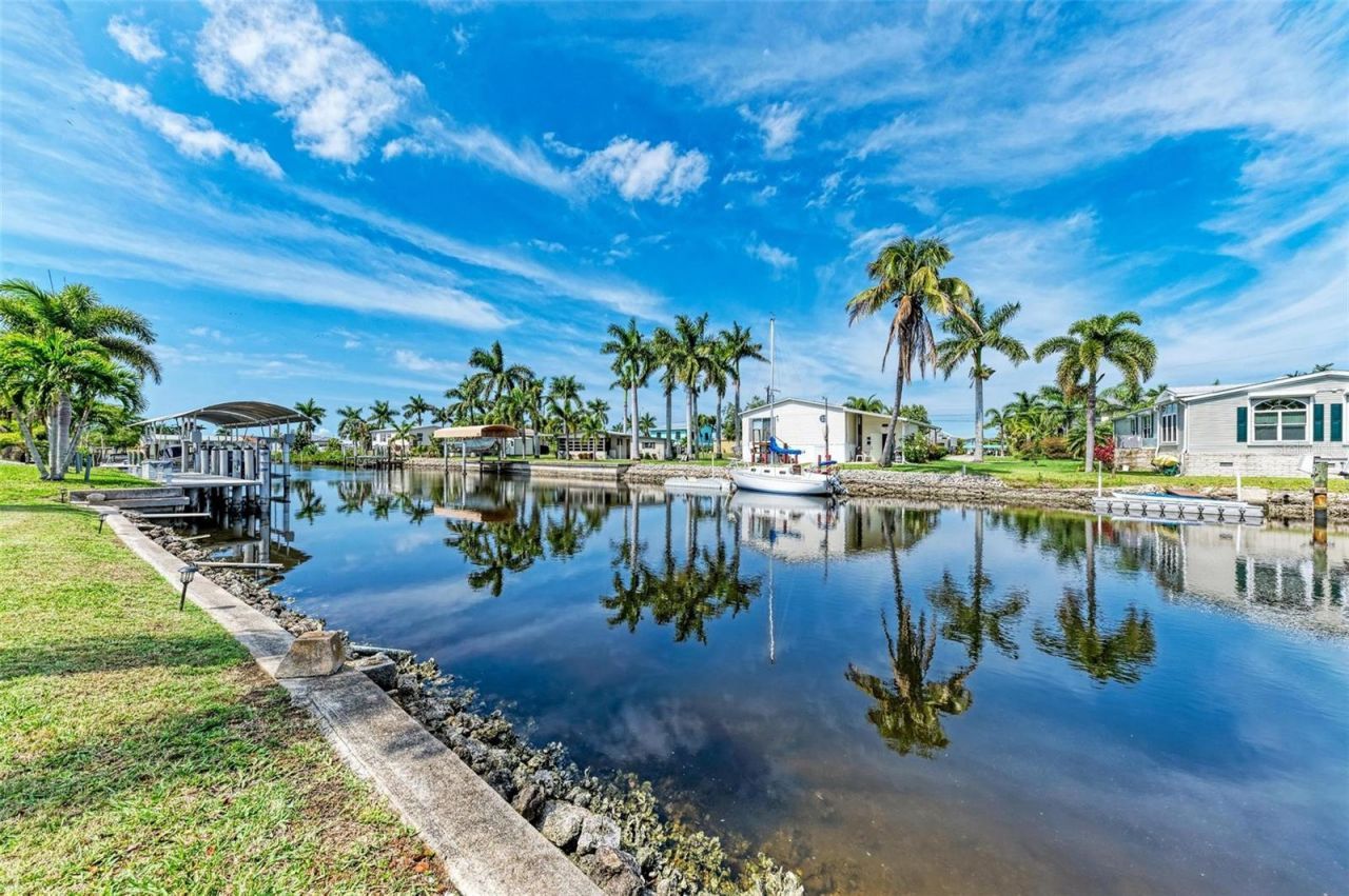 740 Deauville Drive, Punta Gorda, FL 33950 Photo