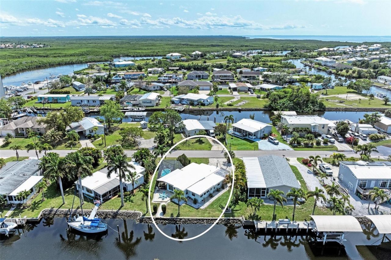 740 Deauville Drive, Punta Gorda, FL 33950 Photo
