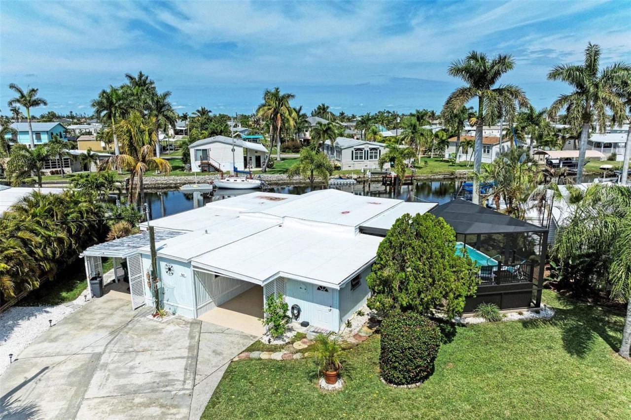 740 Deauville Drive, Punta Gorda, FL 33950 Photo