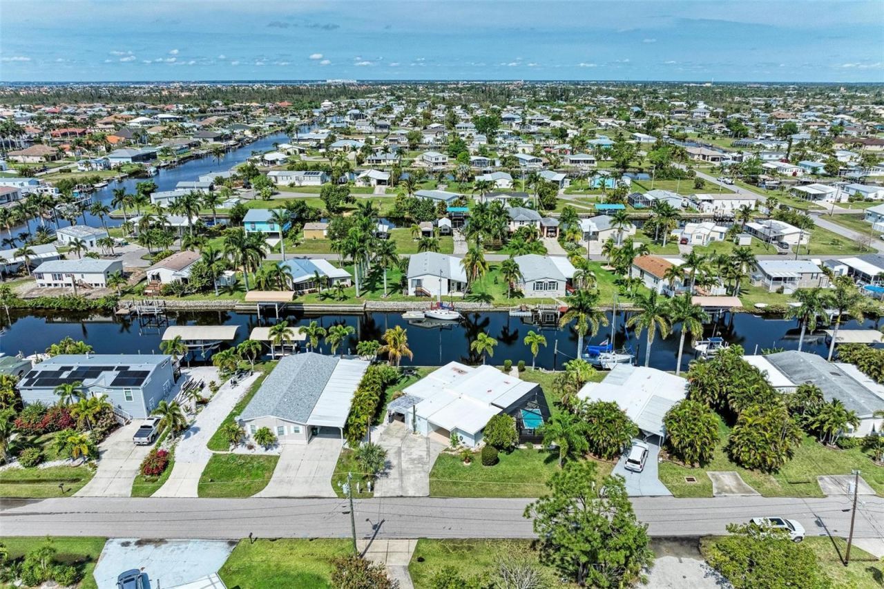 740 Deauville Drive, Punta Gorda, FL 33950 Photo