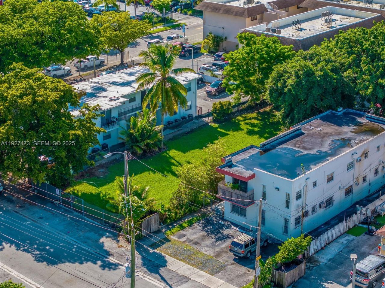 1872 NW 24th St, Miami, FL 33142 Photo