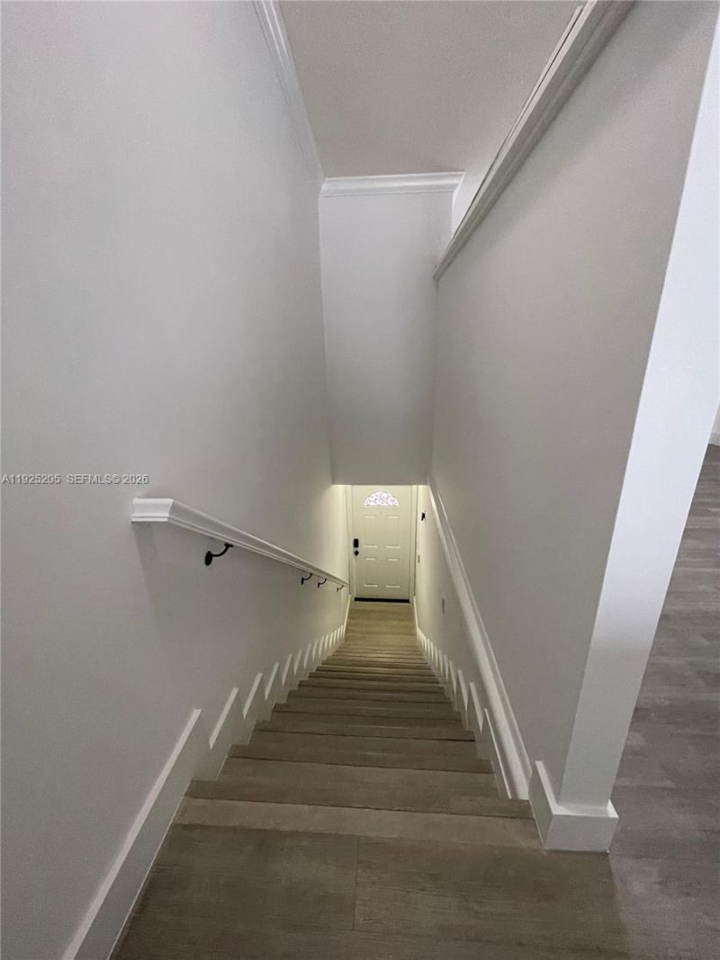 3375 W 76th St, Unit 211, Hialeah, FL 33018 Photo