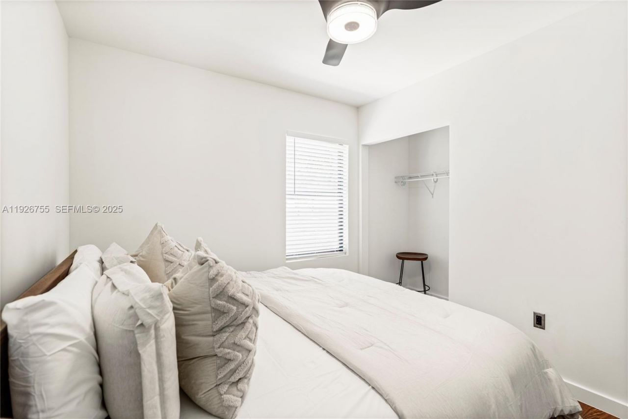 1121 NW 57th St, Miami, FL 33127 Photo