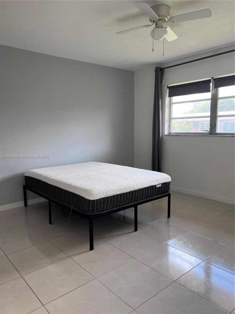 300 NE 20th St, Unit 406, Boca Raton, FL 33431 Photo