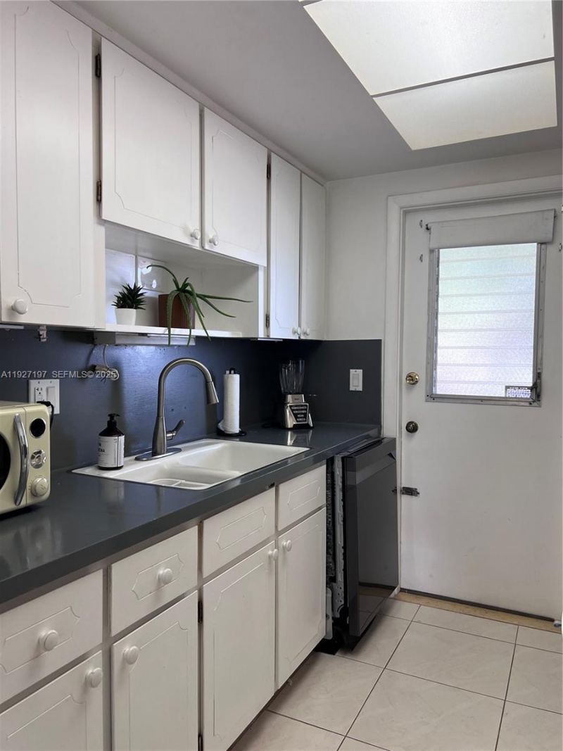 300 NE 20th St, Unit 406, Boca Raton, FL 33431 Photo