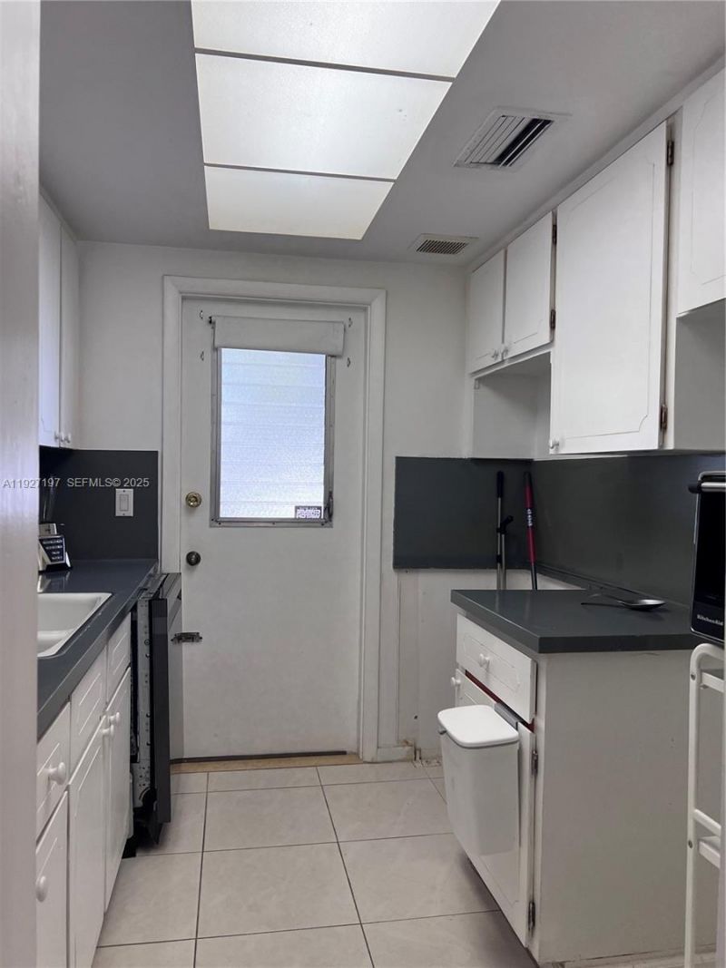 300 NE 20th St, Unit 406, Boca Raton, FL 33431 Photo