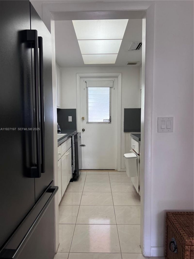 300 NE 20th St, Unit 406, Boca Raton, FL 33431 Photo