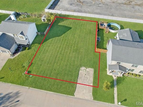 204 Pamona Drive, Fairview Heights, IL 62208