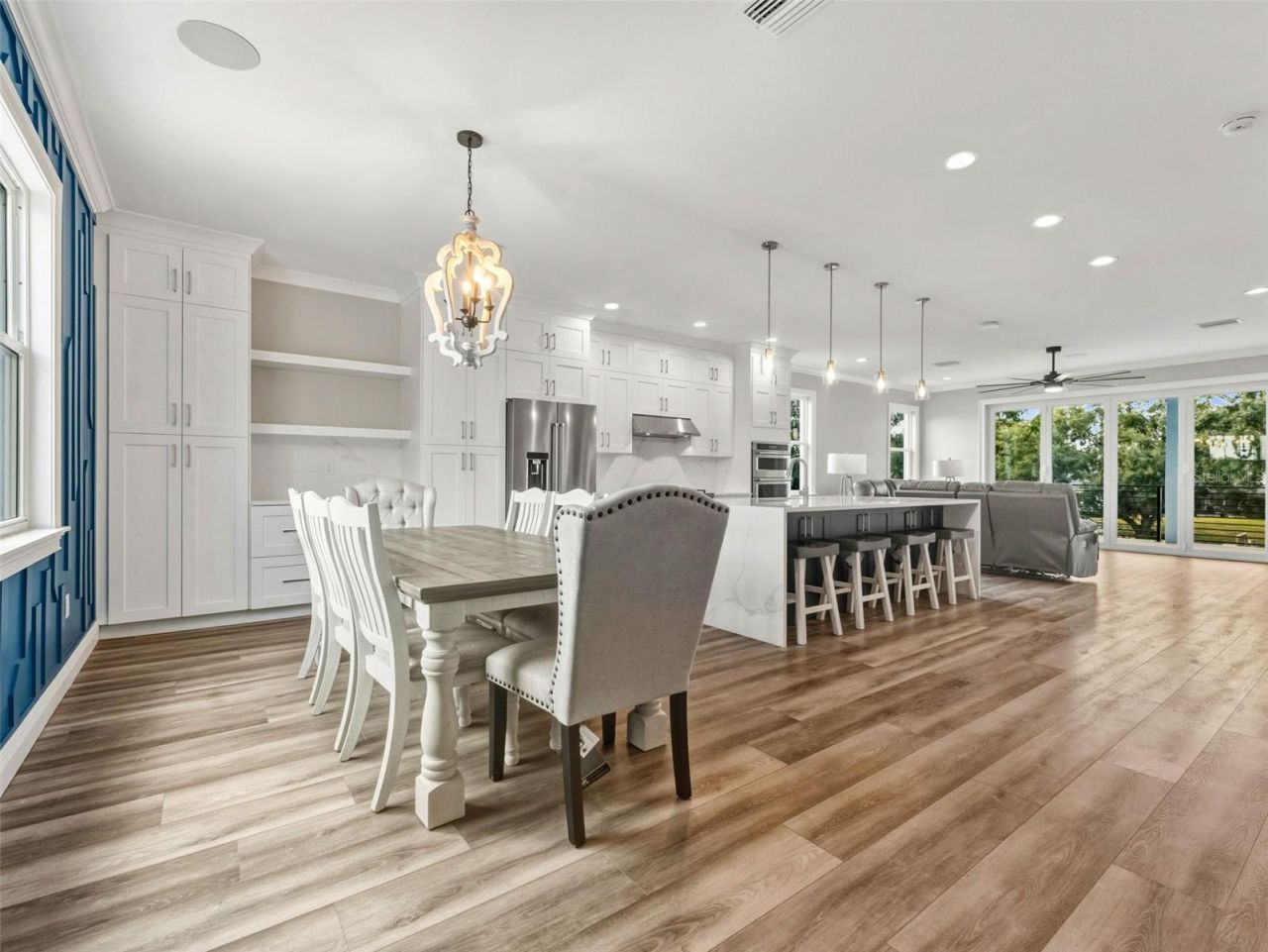 8717 Driftwood Drive, Tampa, FL 33615 Photo