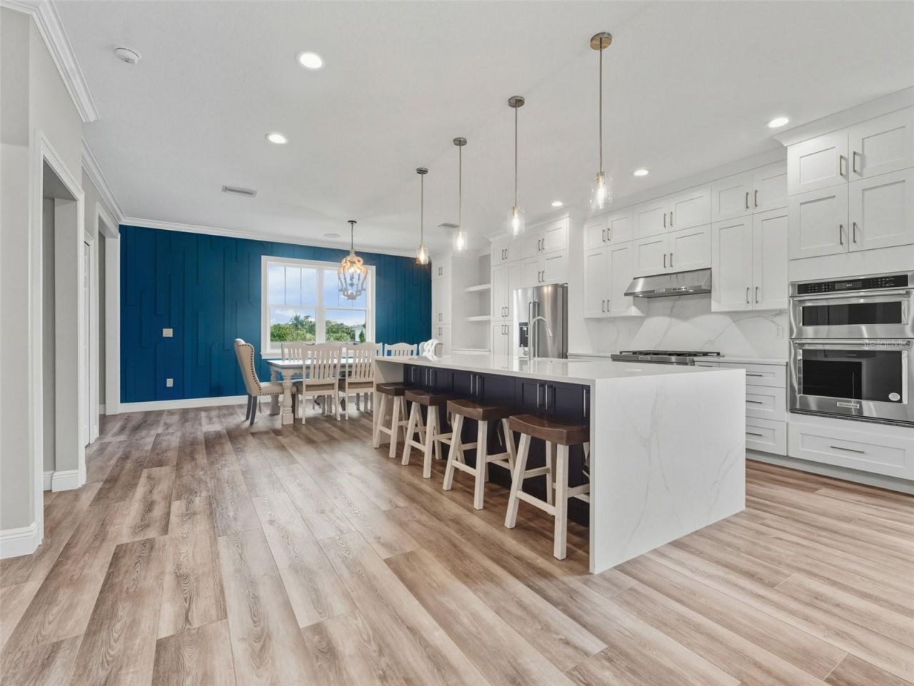 8717 Driftwood Drive, Tampa, FL 33615 Photo