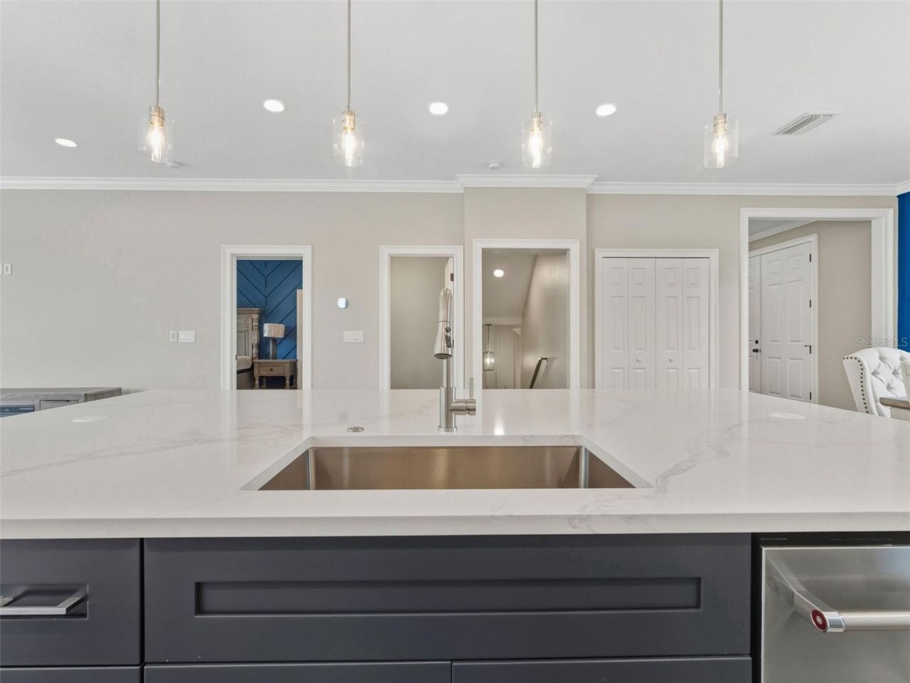 8717 Driftwood Drive, Tampa, FL 33615 Photo