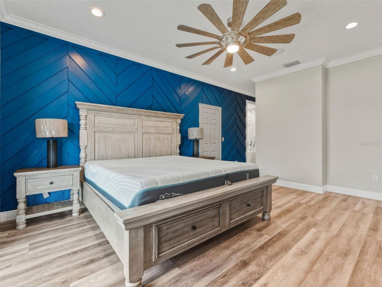 8717 Driftwood Drive, Tampa, FL 33615 Photo