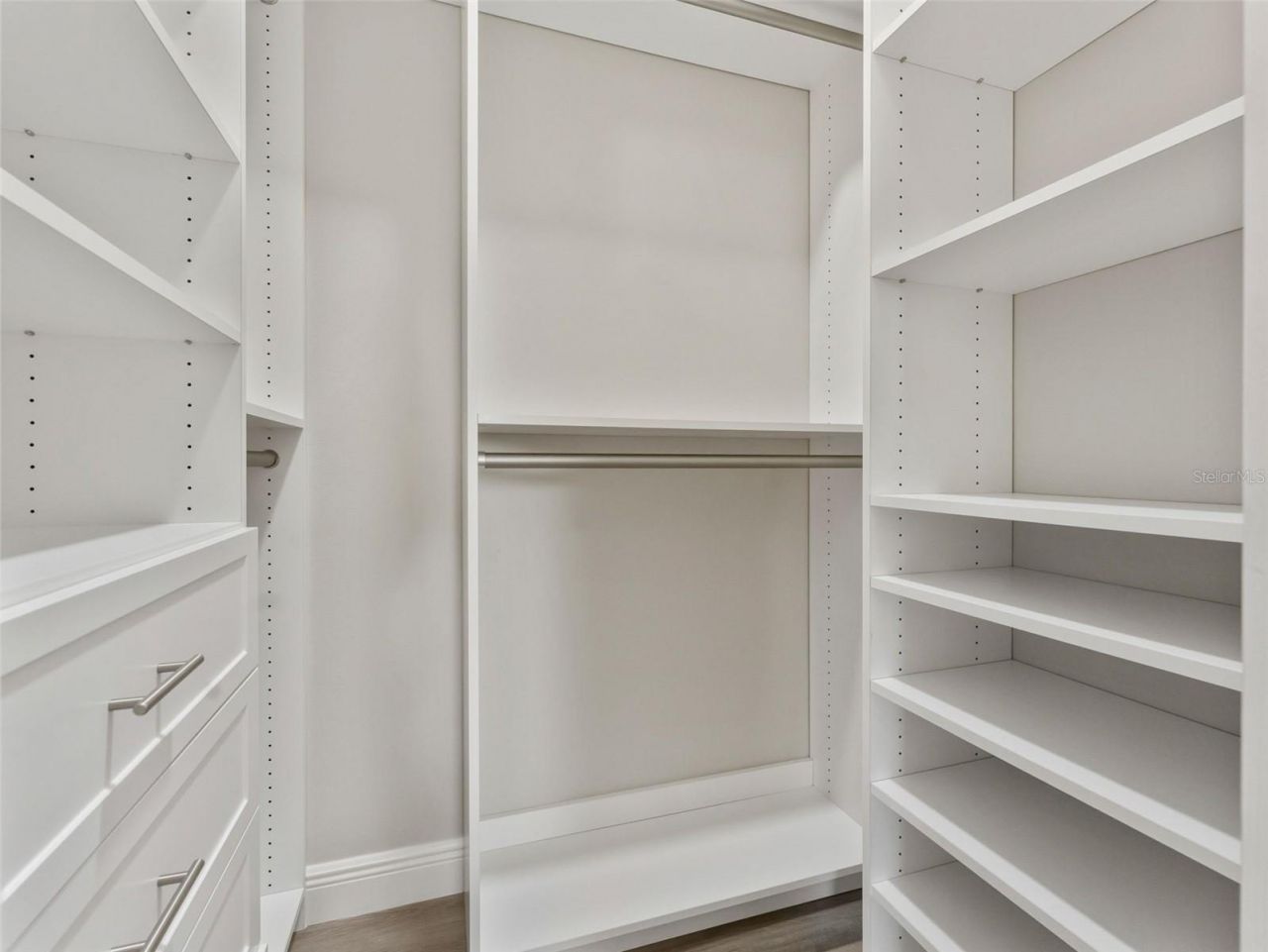 8717 Driftwood Drive, Tampa, FL 33615 Photo