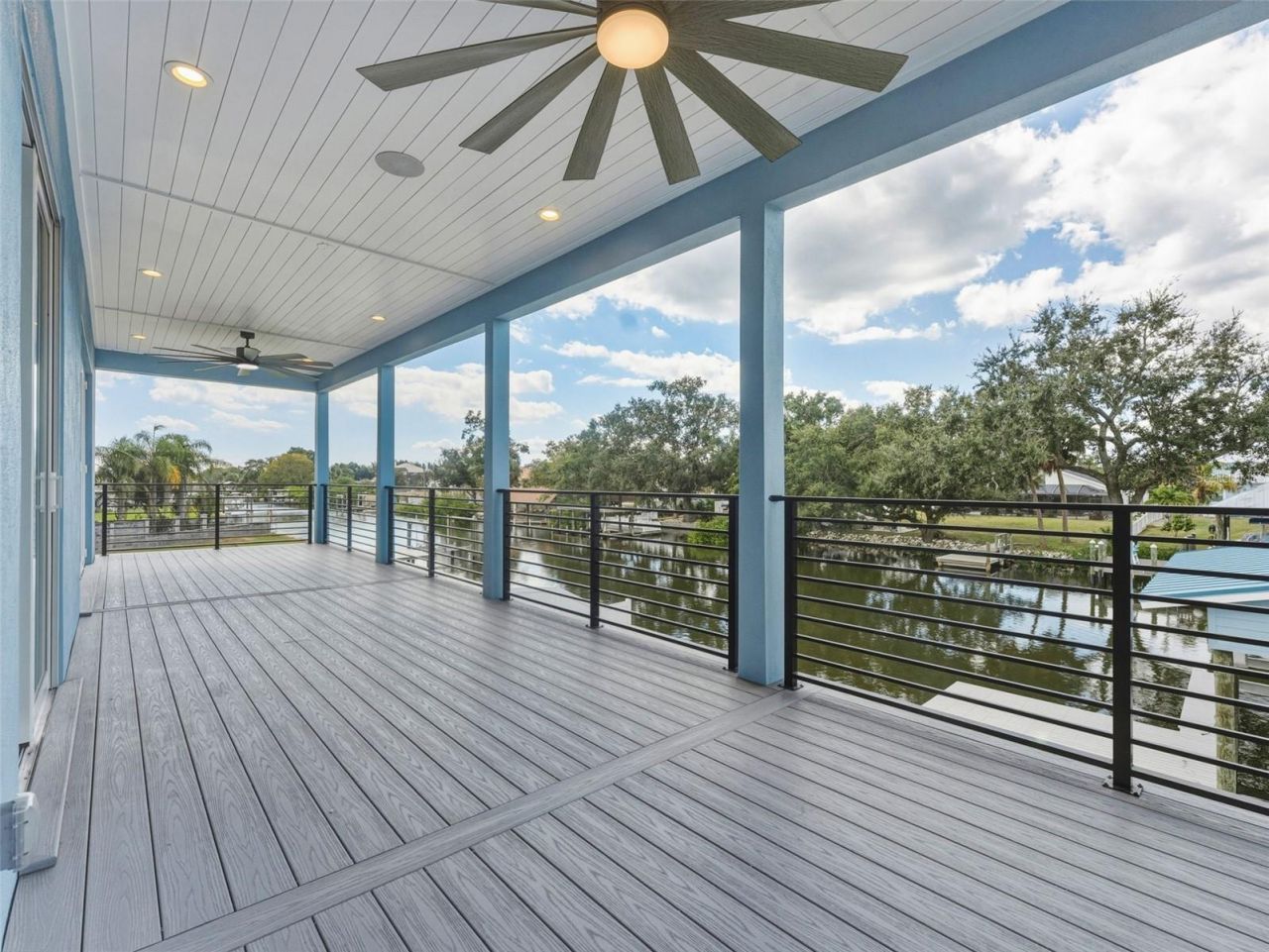 8717 Driftwood Drive, Tampa, FL 33615 Photo