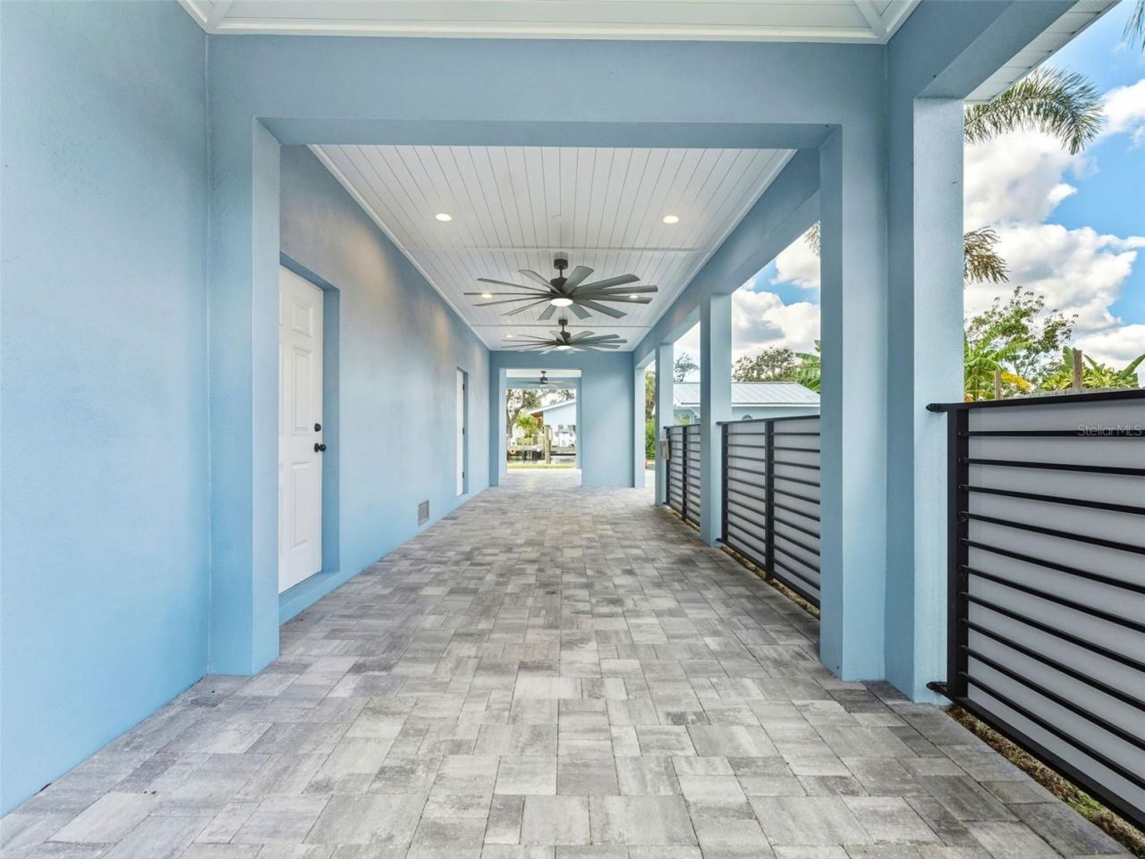 8717 Driftwood Drive, Tampa, FL 33615 Photo