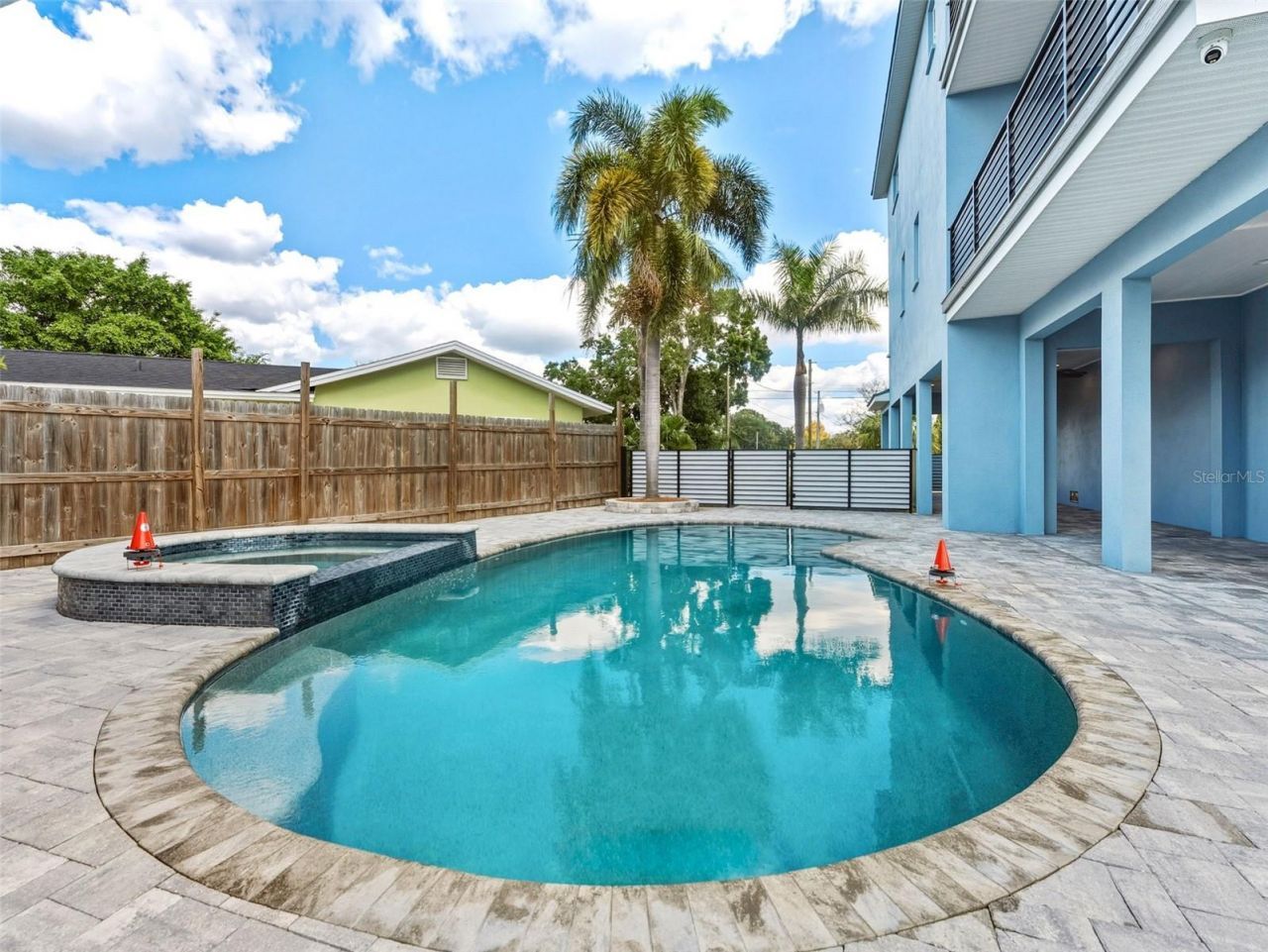 8717 Driftwood Drive, Tampa, FL 33615 Photo