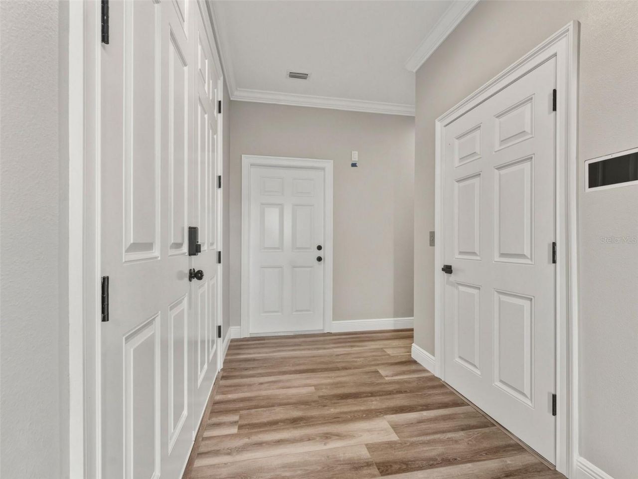 8717 Driftwood Drive, Tampa, FL 33615 Photo