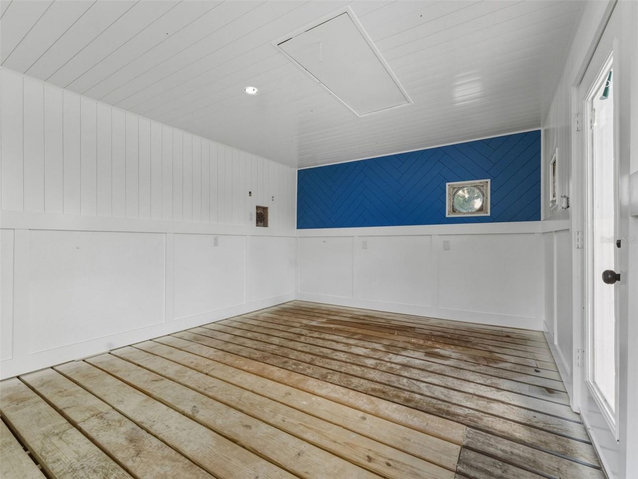 8717 Driftwood Drive, Tampa, FL 33615 Photo