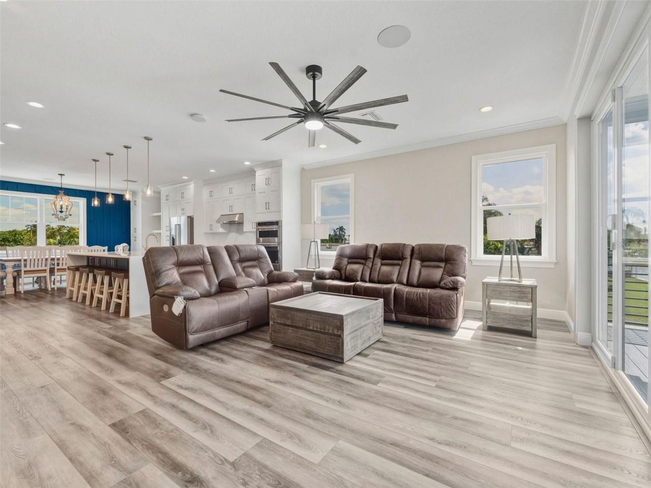 8717 Driftwood Drive, Tampa, FL 33615 Photo