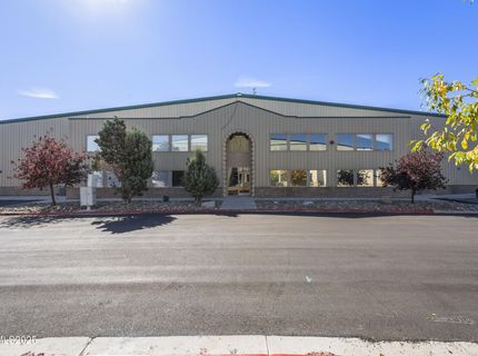 2319 P-51 Court, Unit Hangar B, Minden, NV 89423 Photo