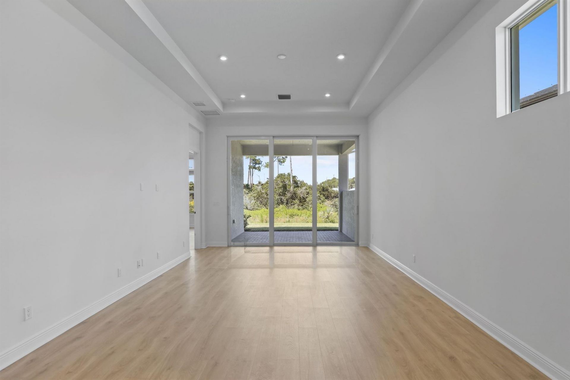 423 SE Via Sangro, Port Saint Lucie, FL 34952 Photo