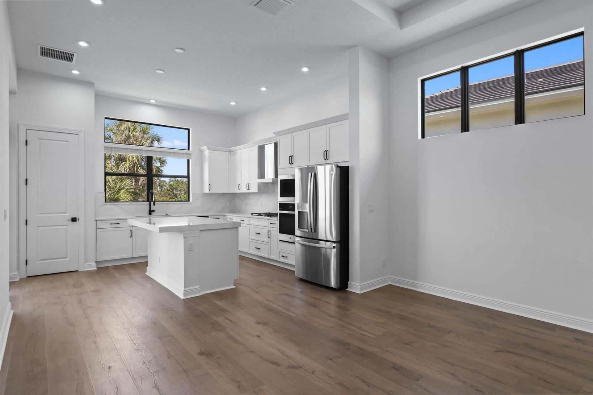 419 SE Via Sangro, Port Saint Lucie, FL 34952 Photo