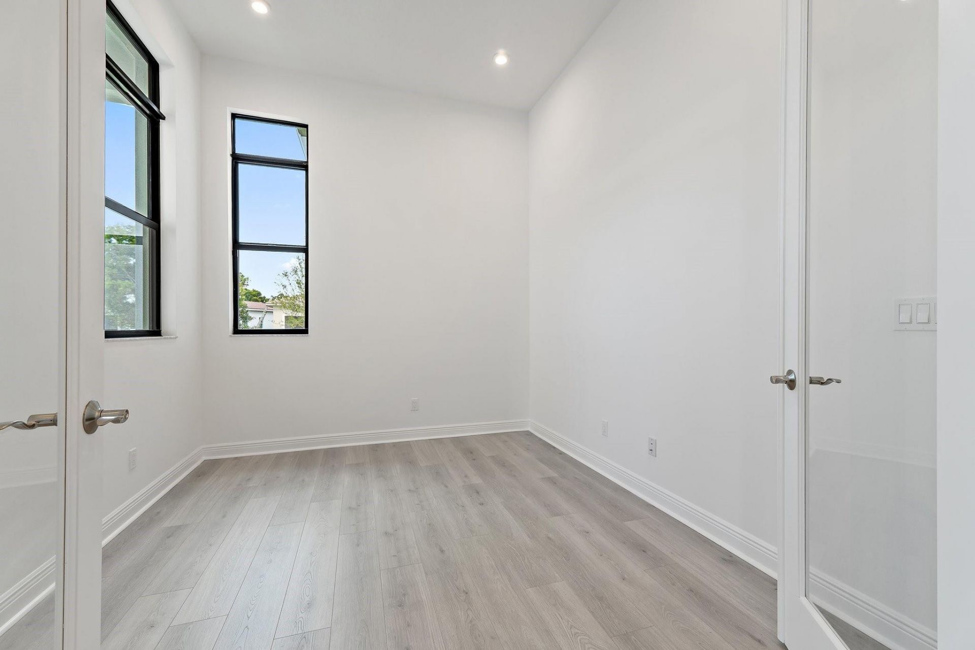 308 SE Via Sangro, Port Saint Lucie, FL 34952 Photo