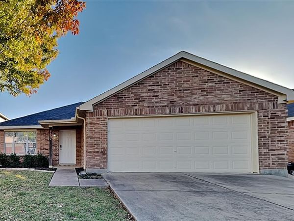 6012 Saddle Flap Drive, Fort Worth, TX 76179
