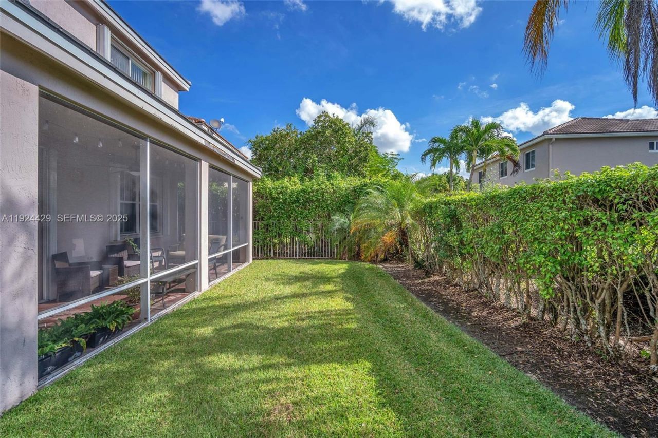 1058 Tupelo Way, Weston, FL 33327 Photo