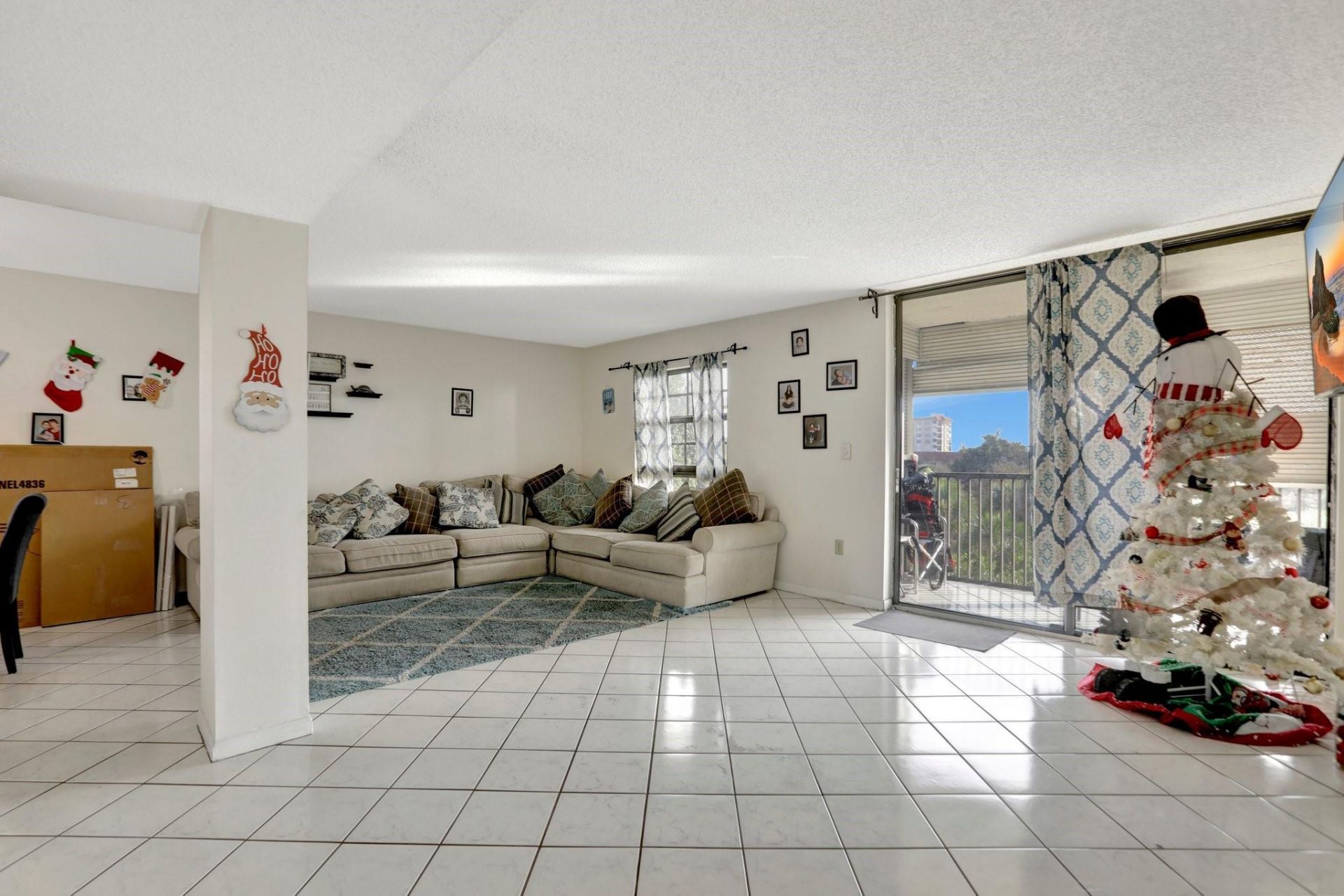 5570 NW 44th St, Unit 518A, Tamarac, FL 33319 Photo